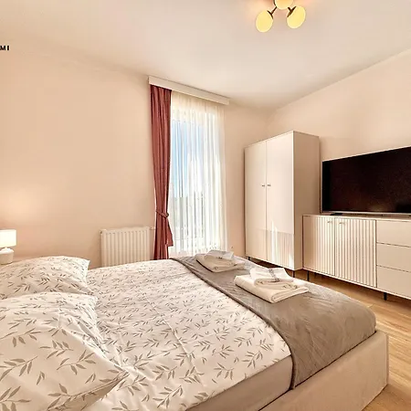 Pod Brzozami Sunset 尤斯托尼莫斯基